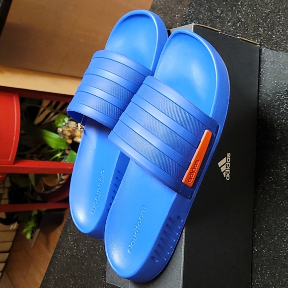 Adidas Unisex Racer Slide - Picture 2 of 9